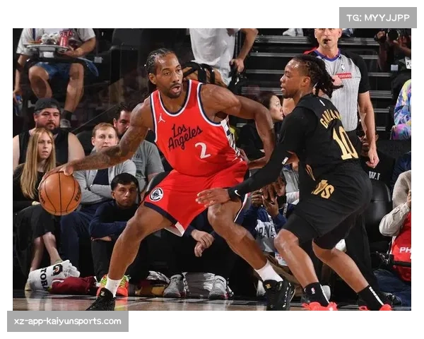 伦纳德高效发挥助球队取胜 砍下27分5篮板